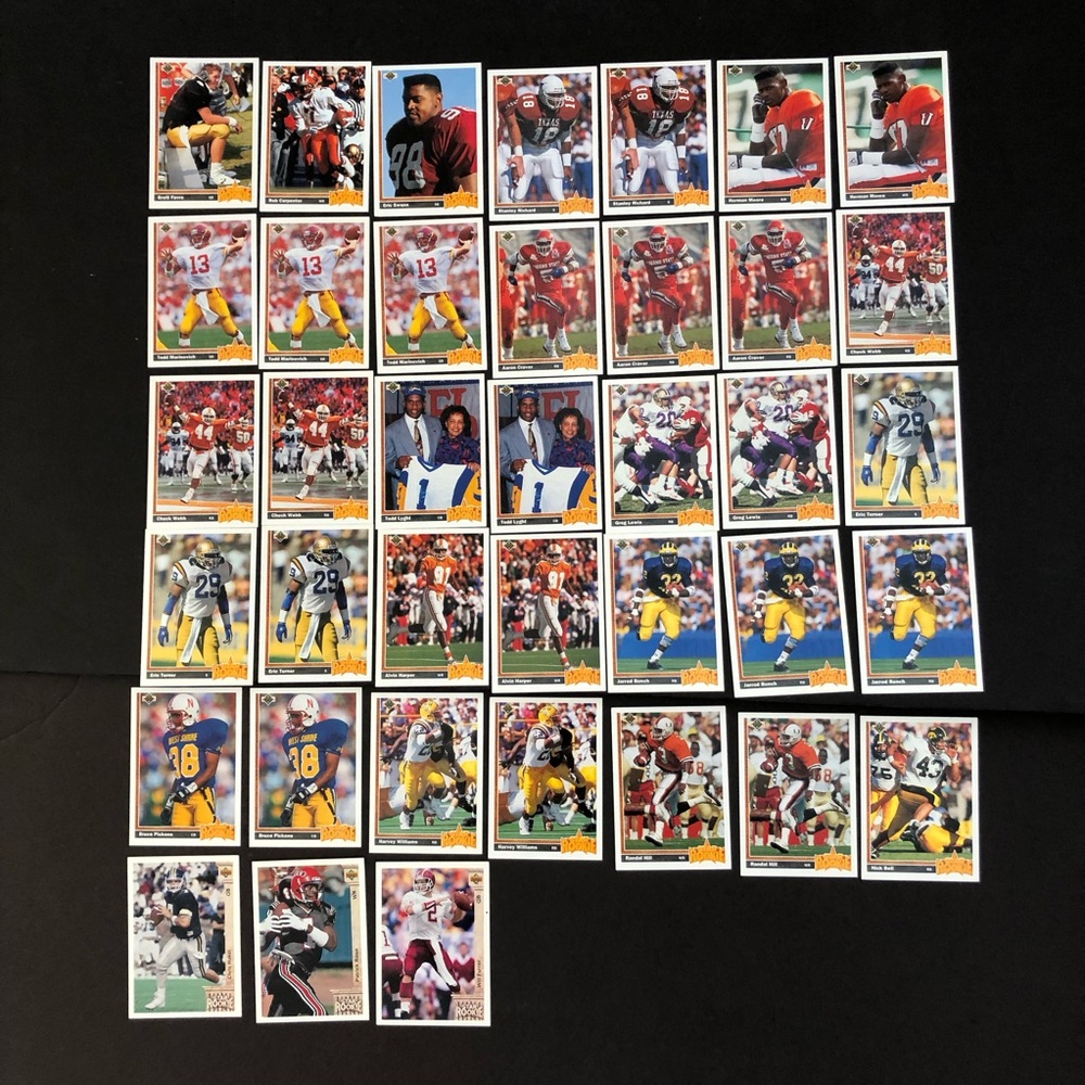 1991 Upper Deck Football Star Rookie Cards RC #13 Brett Favre ~ #29 Lot of 35 NM